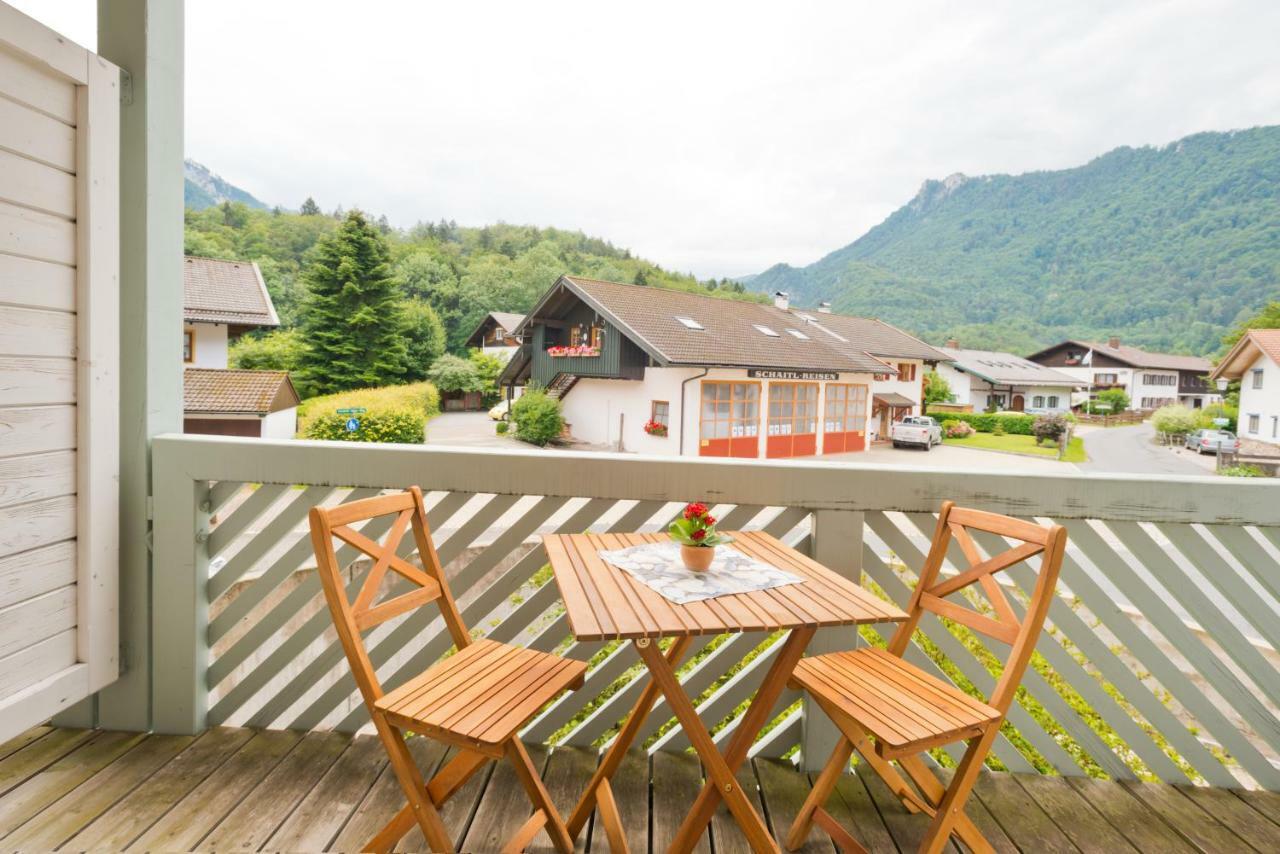 Hotel Hohenaschau アシャウ・イム・キームガウ エクステリア 写真